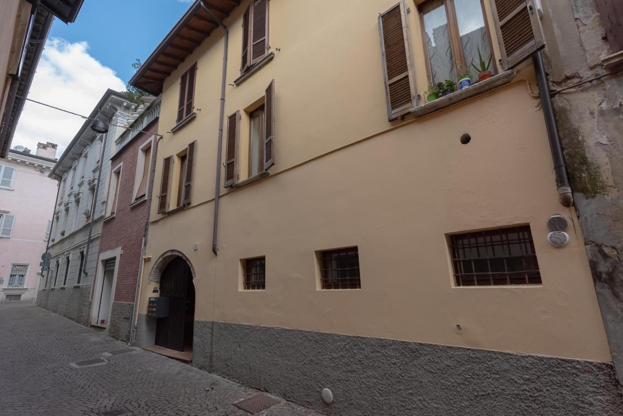 Residence Orti Apartments By Wonderful Italy Salò Kültér fotó
